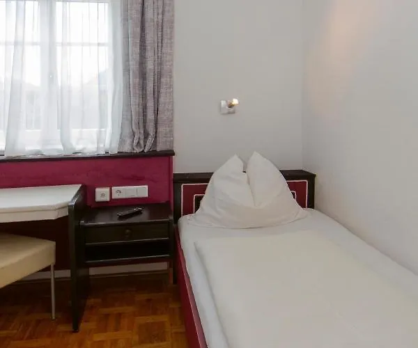 Zur Post Hotell Mieming